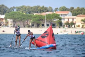 Laura Quetglas se cuelga la medalla de plata en la carrera técnica del “EuroSUP Sardinia 2018”