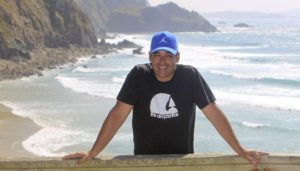 [VIDEO ENTREVISTAS 5 MINUTOS CON…] Carlos “Kako” García, ex-seleccionador de la Selección Gallega de Surfing, nos habló de su “Modelo táctico estratégico para los deportes de deslizamiento”