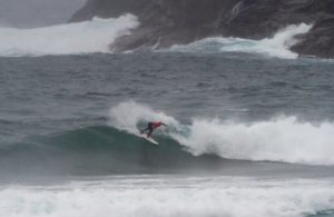 Luis Díaz y Lucía Machado repiten victoria en la cuarta prueba de los circuitos regulares, el Iberdrola FESurfing Pantín 2021