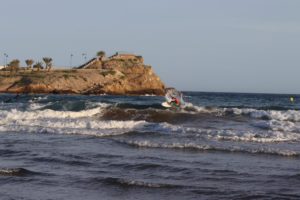 El próximo sábado 26 de febrero Murcia acogerá la primera prueba del Surfing KIDS en la playa de Bahía