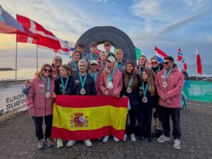 España, subcampeona de Europa Júnior de Surf con dos títulos continentales en Irlanda